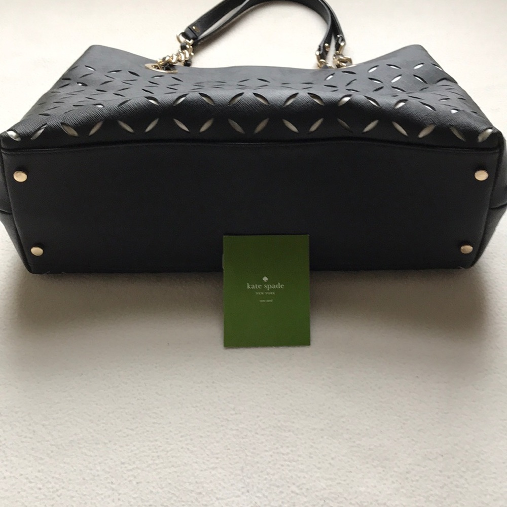 “Who Doesn’t Love A Spade” Kate Spade Handbag - Picture 8 of 8